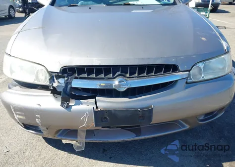 2000 Nissan Altima Gle/Gxe/Se/Xe z USA, uszkodzony, nr VIN 1N4DL01D2YC193620